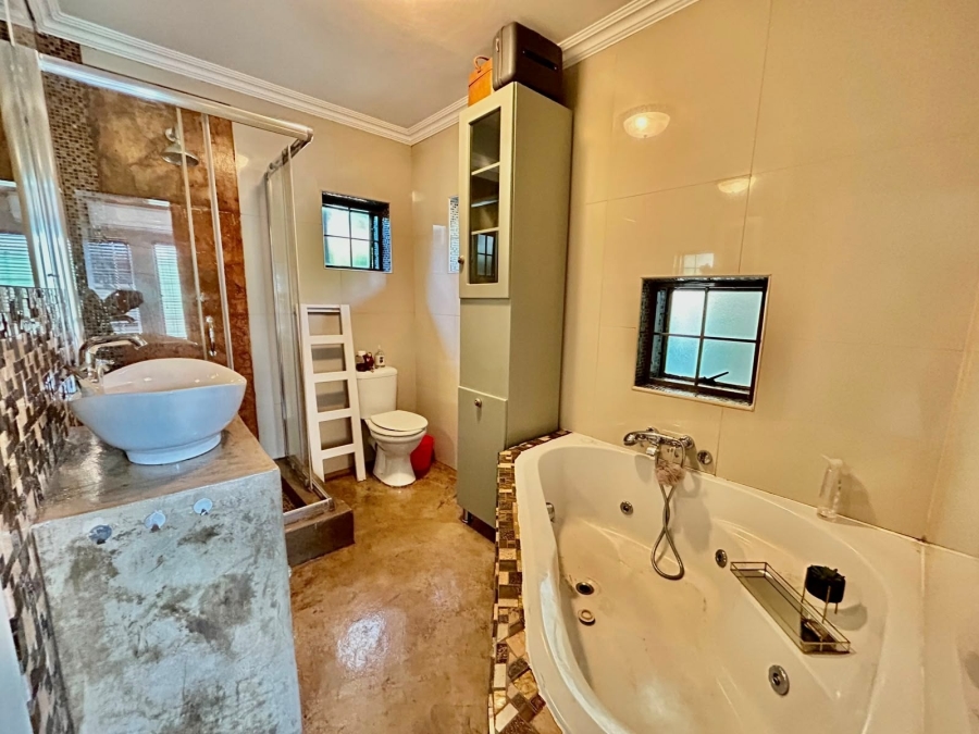 3 Bedroom Property for Sale in Waterval East North West